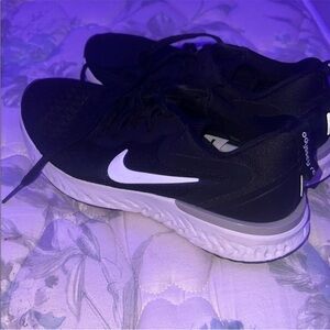 Nike Black and White Running Sneakers